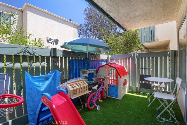 5700 Etiwanda 105, Tarzana, CA 91356