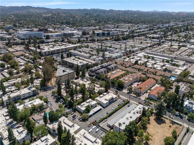5700 Etiwanda 105, Tarzana, CA 91356