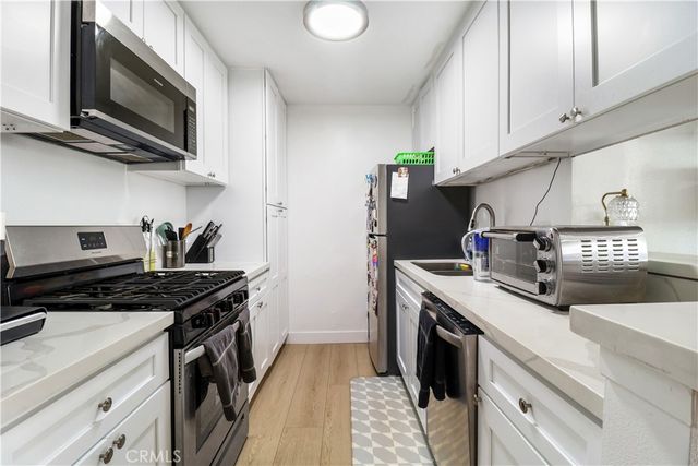 5700 Etiwanda 105, Tarzana, CA 91356