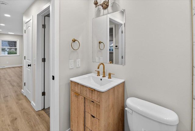 130 Buckingham LANE, Madison, WI 53714