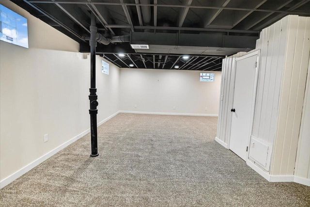 130 Buckingham LANE, Madison, WI 53714