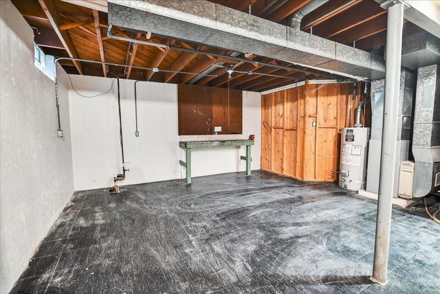 130 Buckingham LANE, Madison, WI 53714