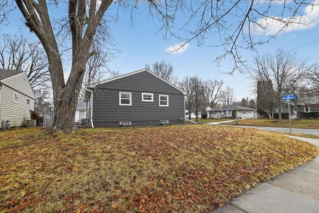 130 Buckingham LANE, Madison, WI 53714