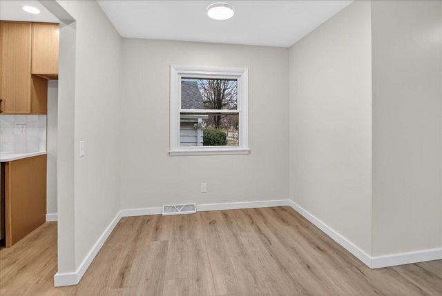 130 Buckingham LANE, Madison, WI 53714