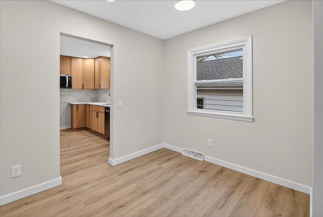 130 Buckingham LANE, Madison, WI 53714