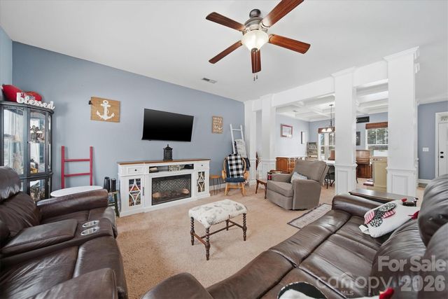 136 Mountain Island Drive, Statesville, NC 28677