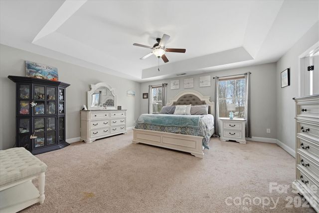 136 Mountain Island Drive, Statesville, NC 28677