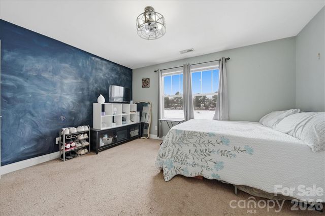 136 Mountain Island Drive, Statesville, NC 28677