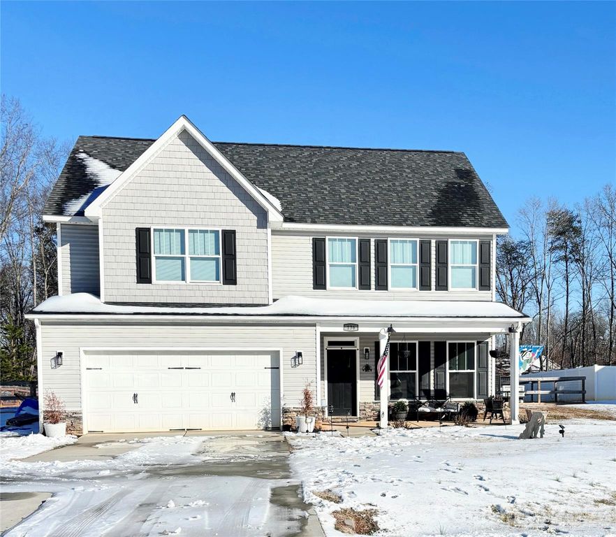 136 Mountain Island Drive, Statesville, NC 28677