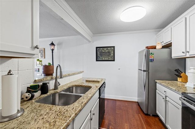 4727 Jarboe Street 23, Kansas City, MO 64112