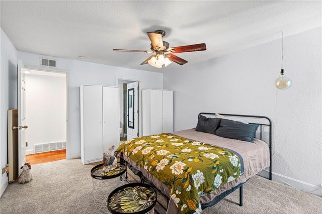 4727 Jarboe Street 23, Kansas City, MO 64112