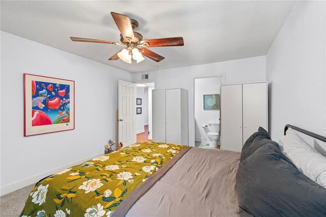 4727 Jarboe Street 23, Kansas City, MO 64112