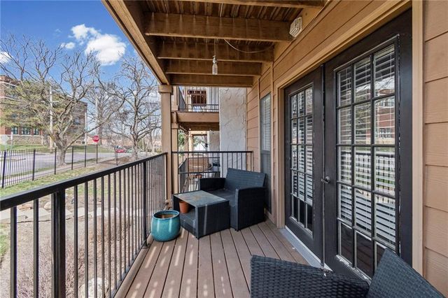 4727 Jarboe Street 23, Kansas City, MO 64112