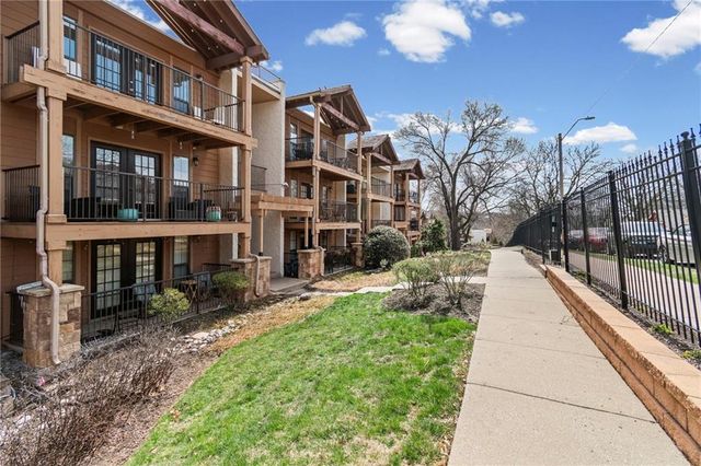 4727 Jarboe Street 23, Kansas City, MO 64112