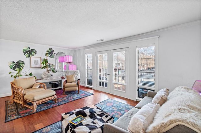 4727 Jarboe Street 23, Kansas City, MO 64112