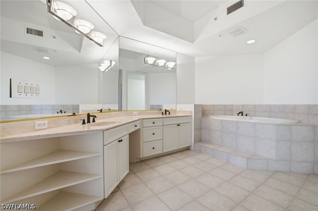 4801 Island Pond CT 405, Bonita Springs, FL 34134