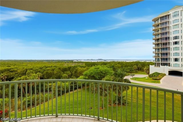 4801 Island Pond CT 405, Bonita Springs, FL 34134