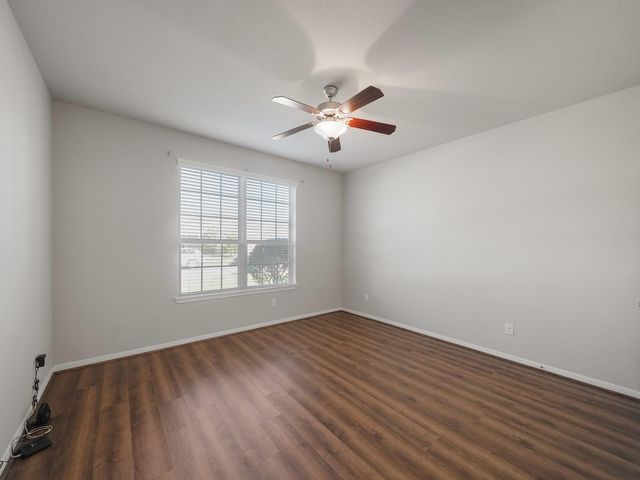 14206 Rainier Peak Crossing, Conroe, TX 77384