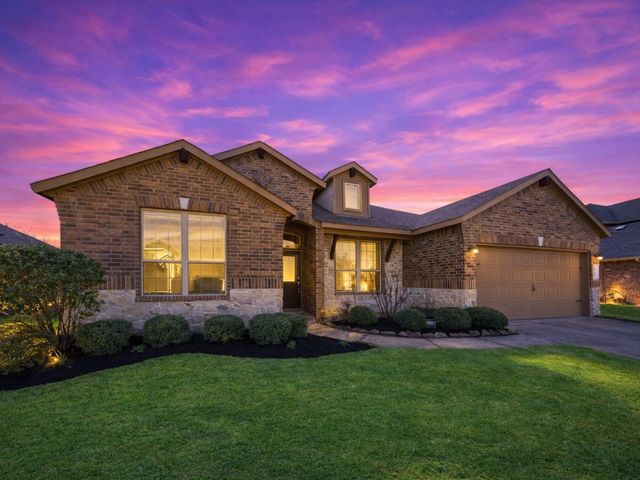 14206 Rainier Peak Crossing, Conroe, TX 77384