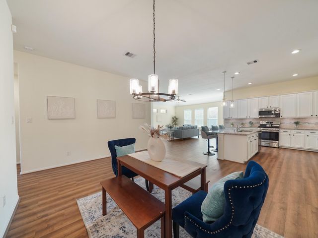 14206 Rainier Peak Crossing, Conroe, TX 77384