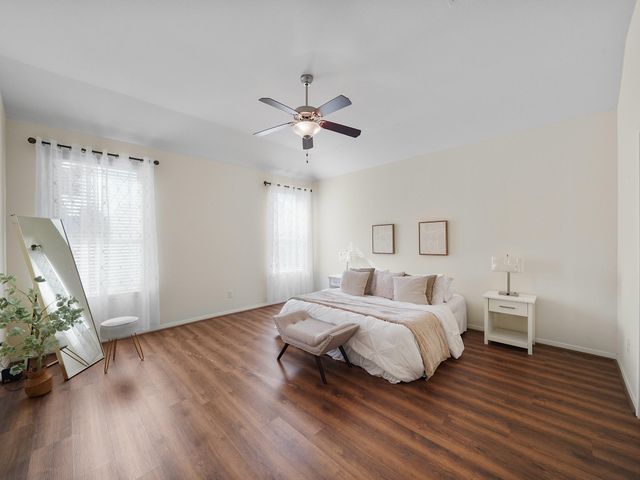 14206 Rainier Peak Crossing, Conroe, TX 77384