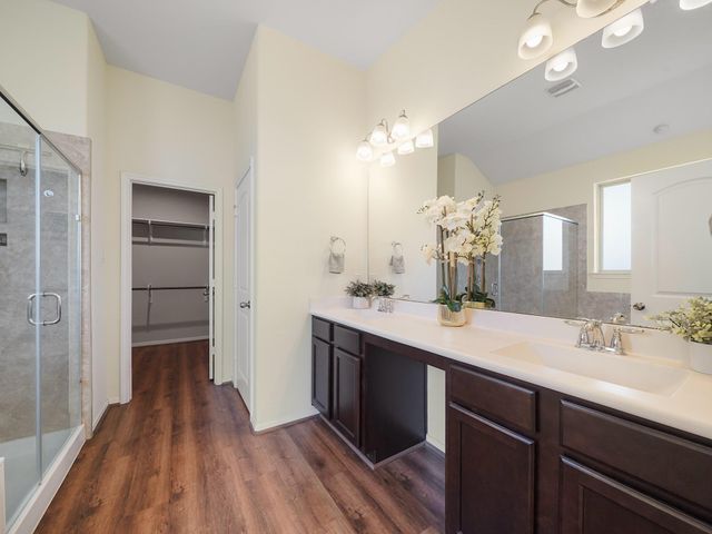 14206 Rainier Peak Crossing, Conroe, TX 77384