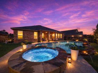 14206 Rainier Peak Crossing, Conroe, TX 77384