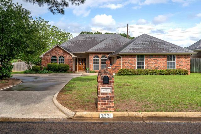 3221 Lopez Court, Longview, TX 75605