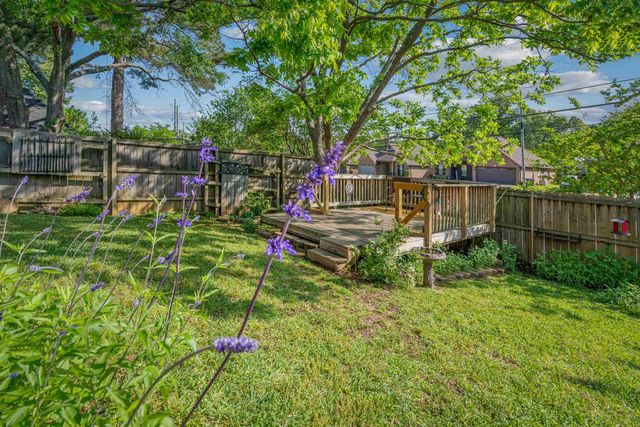 3221 Lopez Court, Longview, TX 75605