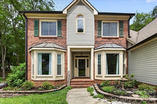 1045 Fairway Ridge Road NW, Concord, NC 28027