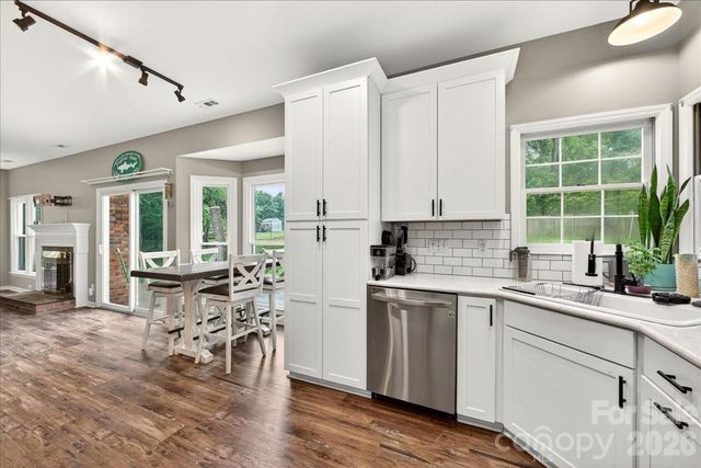 1045 Fairway Ridge Road NW, Concord, NC 28027