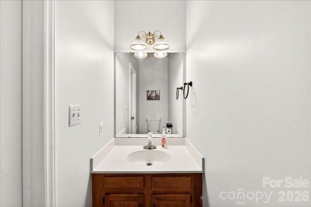 1045 Fairway Ridge Road NW, Concord, NC 28027