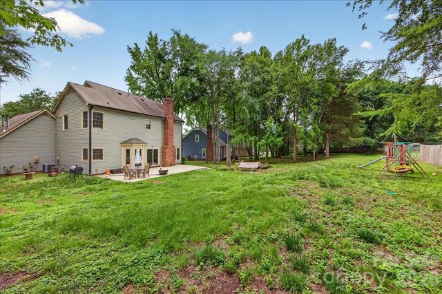 1045 Fairway Ridge Road NW, Concord, NC 28027