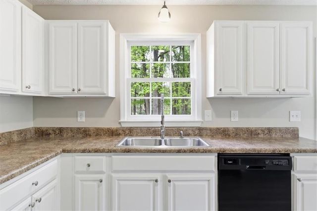 278 Willow Bend Drive, Hiram, GA 30141