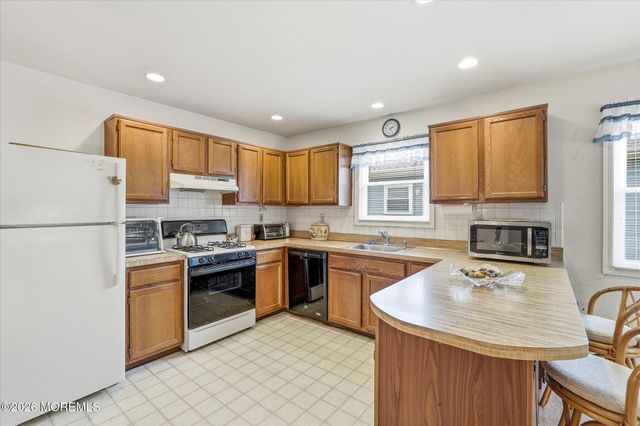196 Pulaski Boulevard, Toms River, NJ 08757