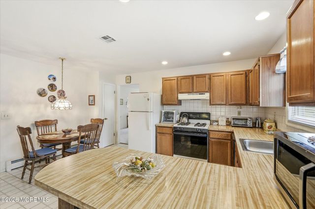 196 Pulaski Boulevard, Toms River, NJ 08757