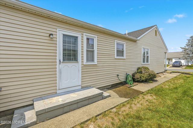 196 Pulaski Boulevard, Toms River, NJ 08757