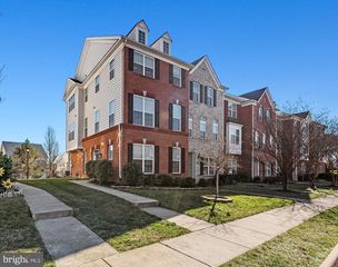 43151 WHELPLEHILL TER, Ashburn, VA 20148