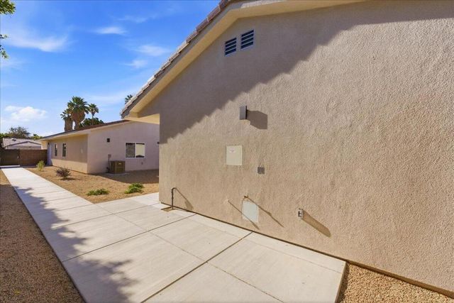 30125 Avenida Juarez, Cathedral City, CA 92234