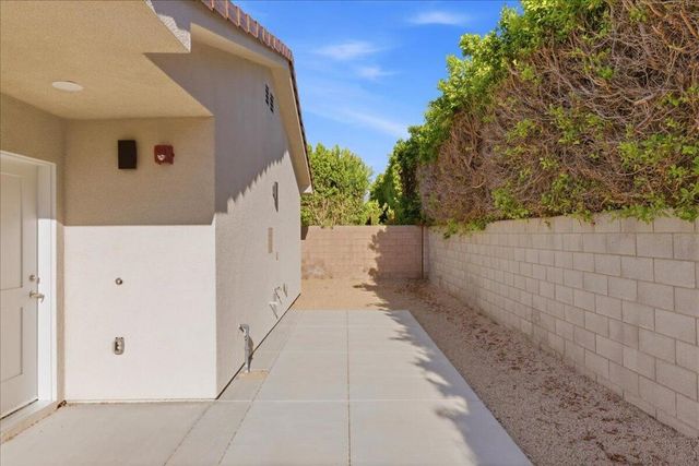 30125 Avenida Juarez, Cathedral City, CA 92234