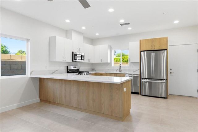 30125 Avenida Juarez, Cathedral City, CA 92234
