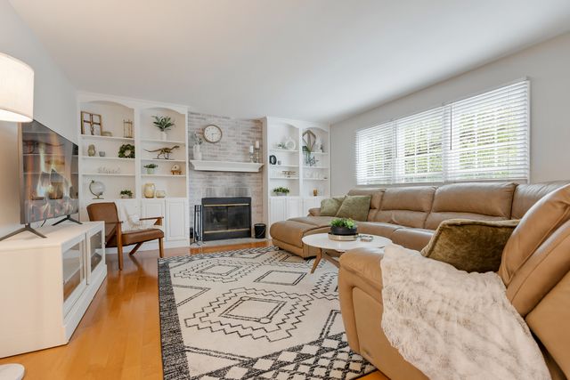 1971 Peach Tree Lane, Algonquin, IL 60102