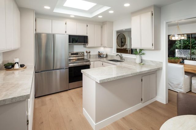 1 Bay Tree Lane, Los Altos, CA 94022