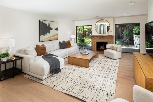 1 Bay Tree Lane, Los Altos, CA 94022