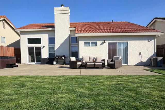 9452 Markfield Way, Sacramento, CA 95829