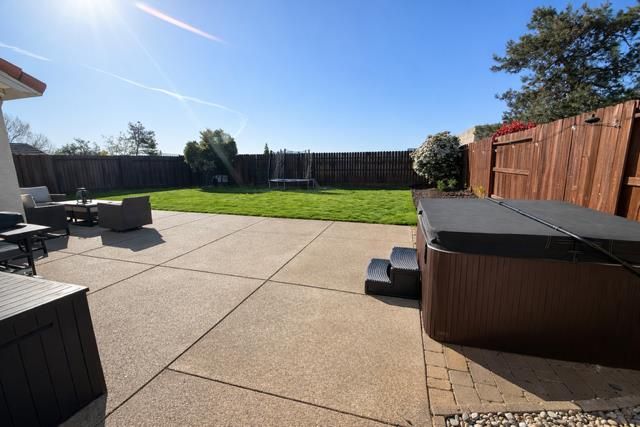 9452 Markfield Way, Sacramento, CA 95829