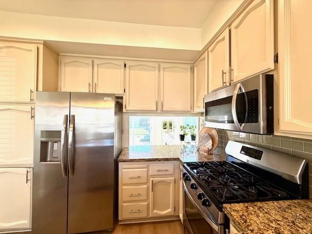 9452 Markfield Way, Sacramento, CA 95829