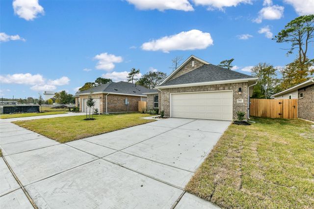 3911 Sugardale Street, Baytown, TX 77521