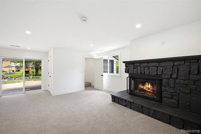2486 Lafay Drive, West Bloomfield, MI 48324
