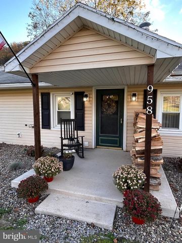 958 RUNVILLE RD, Bellefonte, PA 16823
